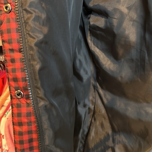 Talbots red and black gingham puffer coat with detachable faux fur hood size XS - Picture 6 of 6